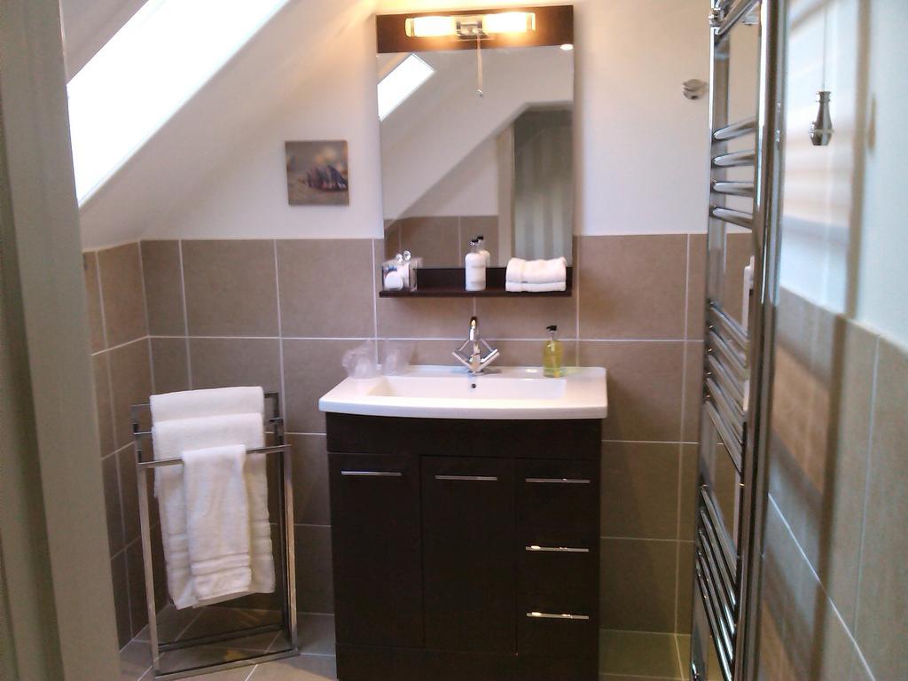 The Old Chapel B&B Lostwithiel Room photo
